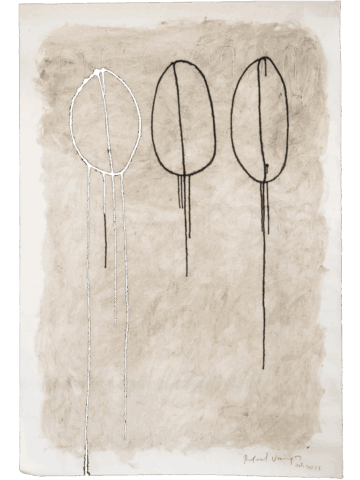 Disegno su fondo grigio-beige con tre grandi forme ovali verticali simili a vulve o boccioli, una bianca e due nere, da cui scendono lunghi fili sottili verso il margine inferiore.