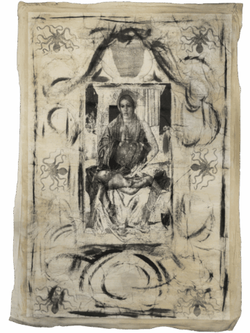 Grande immagine in bianco e nero di una Madonna seduta frontalmente su un trono, con veste ampia e sguardo fisso, circondata da un bordo decorativo disegnato con vulve, tentacoli e segni circolari gestuali su fondo chiaro.